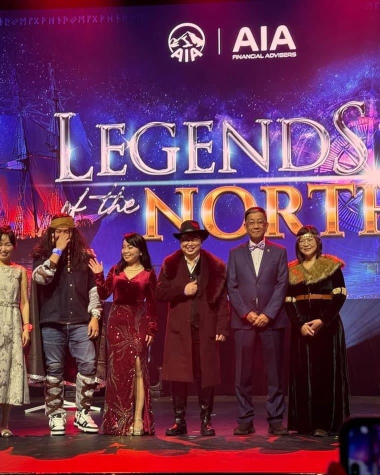 SP-Willing advisers on stage at the Legends of the North convention.